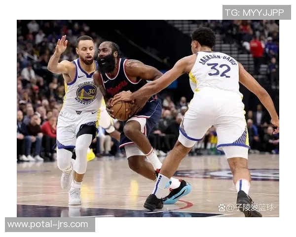 2018年NBA常规赛老鹰与快船精彩对决回顾与分析 2018年NBA常规赛老鹰与快船精彩对决回顾与分析